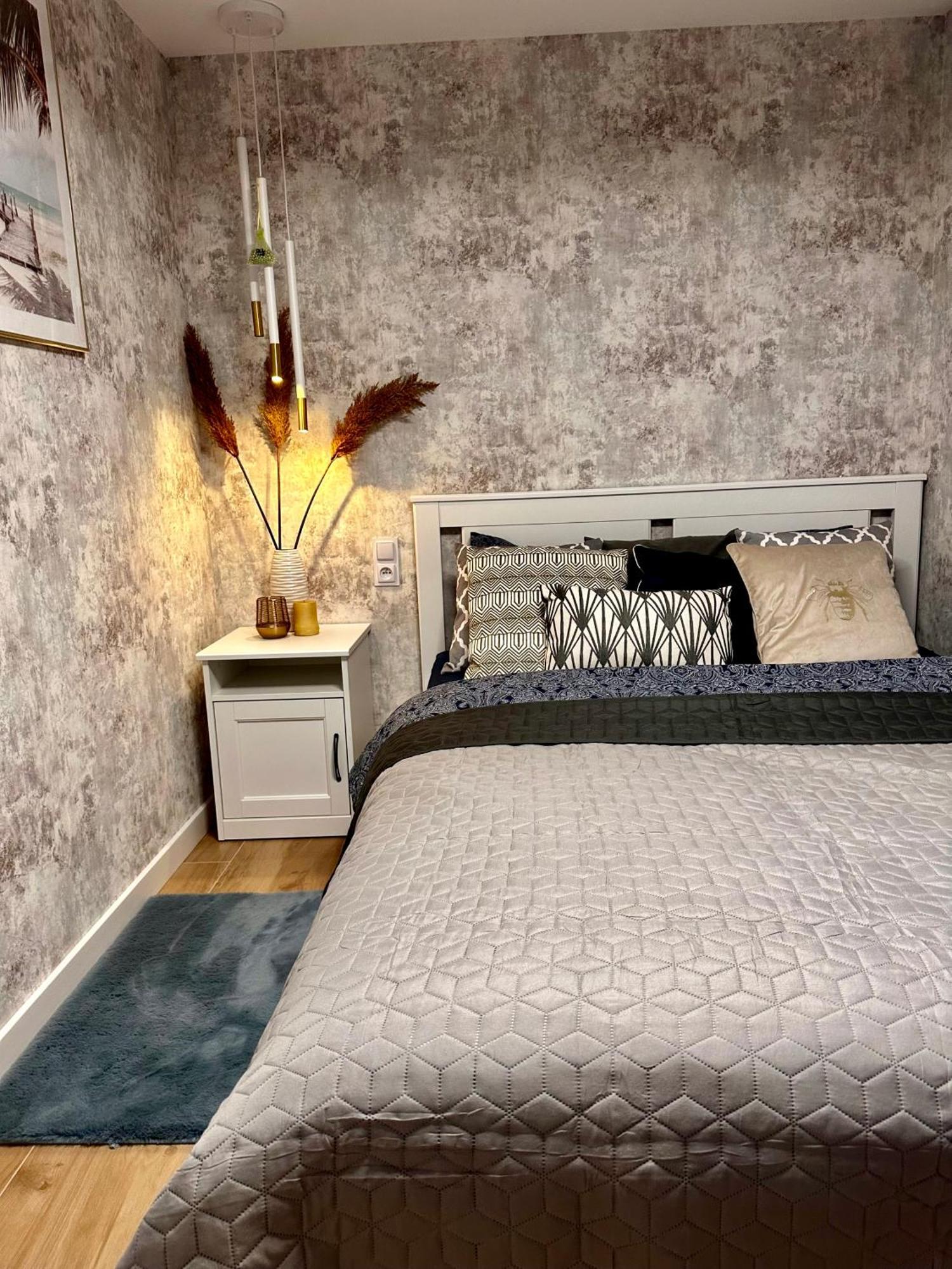 Apartamenty Kielce- Klonowa Nad Zalewem, 1-13 Osob, Faktura, Parking, Centrum Bagian luar foto