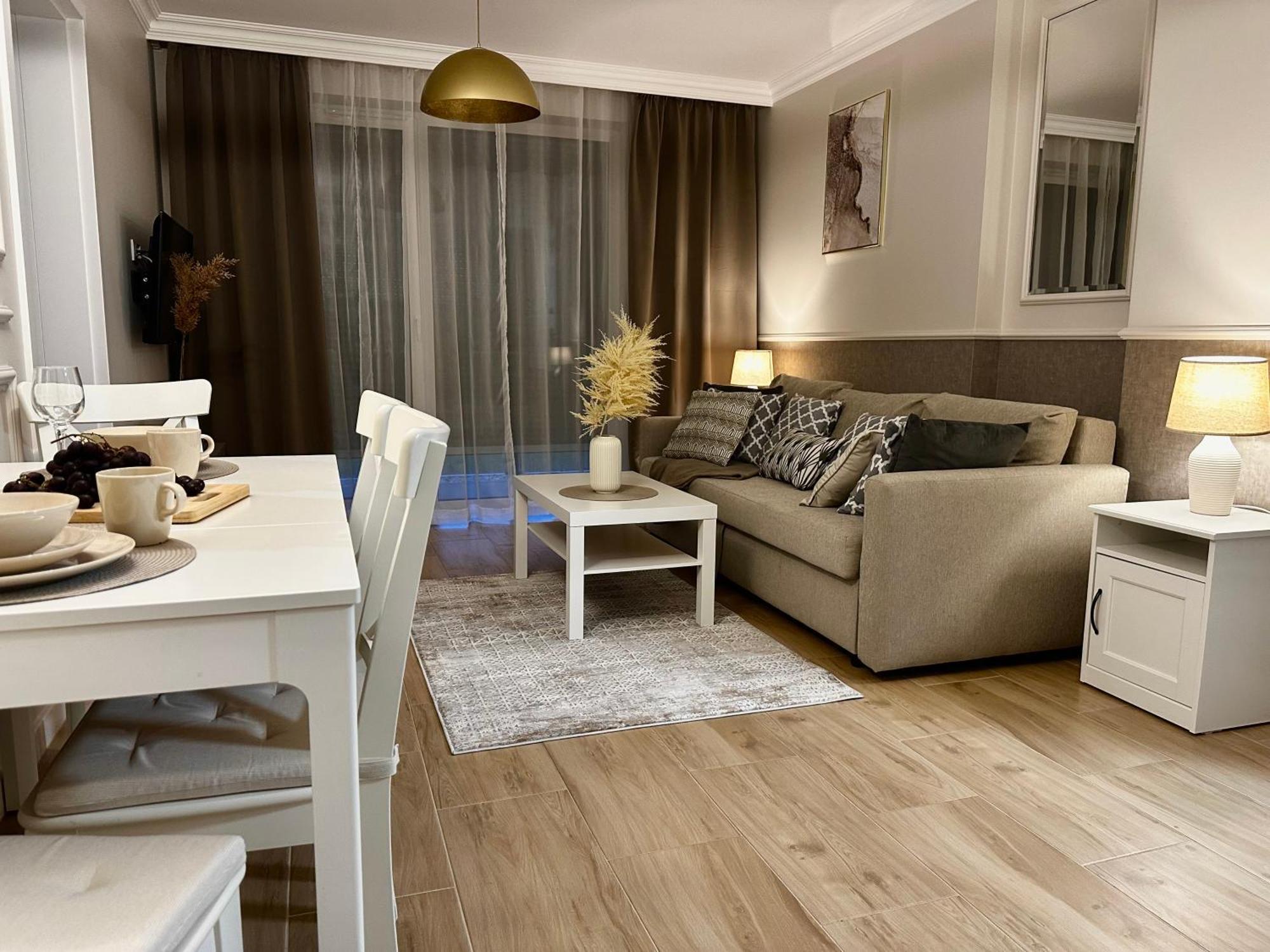 Apartamenty Kielce- Klonowa Nad Zalewem, 1-13 Osob, Faktura, Parking, Centrum Bagian luar foto