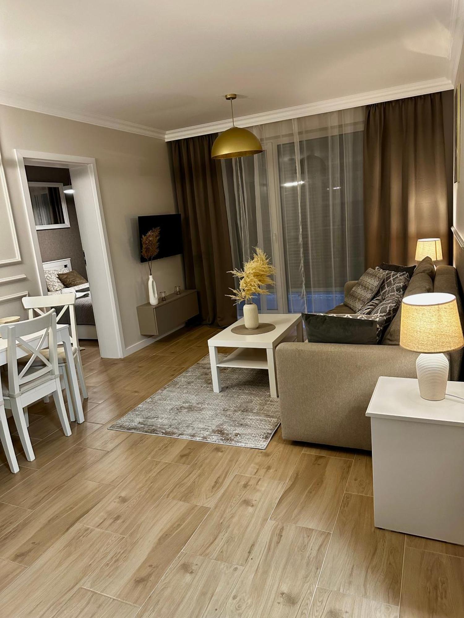 Apartamenty Kielce- Klonowa Nad Zalewem, 1-13 Osob, Faktura, Parking, Centrum Bagian luar foto