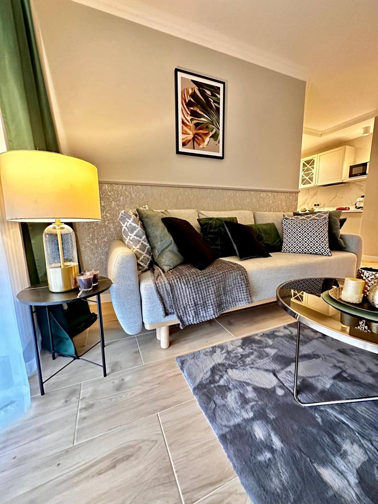 Apartamenty Kielce- Klonowa Nad Zalewem, 1-13 Osob, Faktura, Parking, Centrum Bagian luar foto